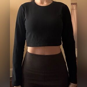 Elegant Black Long Sleeve Crop Top